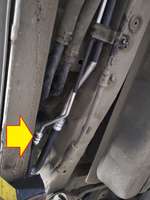 Трубка кондиционера к заднему блоку (из под днища в салон) Hyundai IX55 подача, впуск, высокого давления